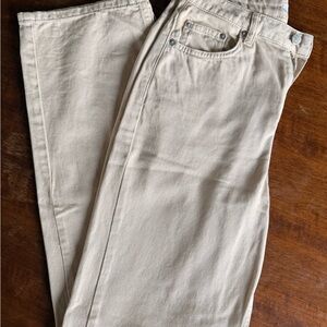 Women’s Straight Leg Jeans in Light Beige